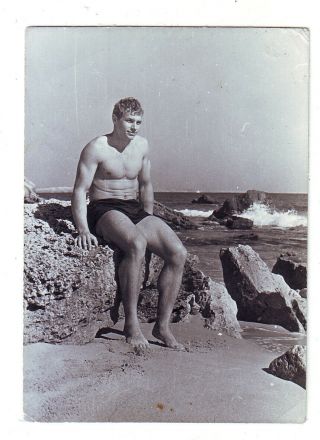Semi Nude Man Muscle,  Beefcake Gay Interest,  Vintage Photo,  1950`s,  223
