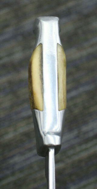 R H Ruana - - Model 17 Large Skinner - - - M stamp knife 5
