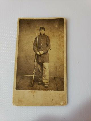 Vintage Cdv Civil War Soldier With Rifle & Bayonet Date Unknown As - Is
