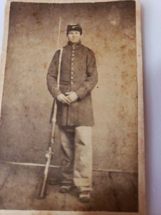 Vintage CDV Civil War Soldier with Rifle & Bayonet date unknown AS - IS 2