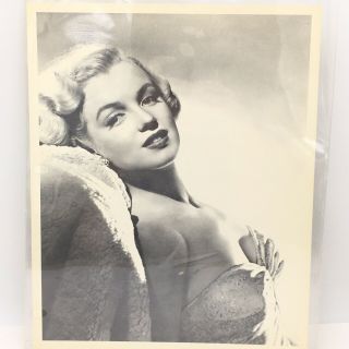 Marilyn Monroe Close Up Portrait 8x10 Black And White Photo 2