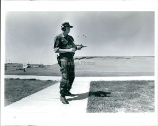 1986 Hanford Patrol Security Force Guard Nuclear Reservation Gun Photo 8x10