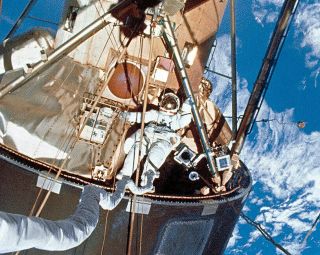 Nasa Skylab 4 Astronaut Edward Gibson Eva 8x10 Silver Halide Photo Print