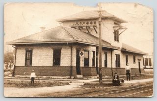 Mackinaw Illinois Railroad Traction Depot Wells Fargo Express Co 1912 Rppc