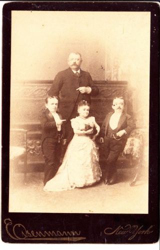 Mrs Tom Thumb & Count Magri & Baron Magri Circus Midgets 1885 Cabinet Photo