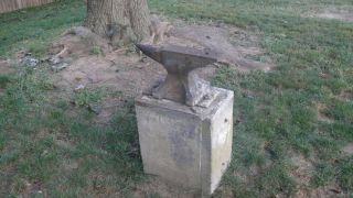 Antique Anvil with stand. 3
