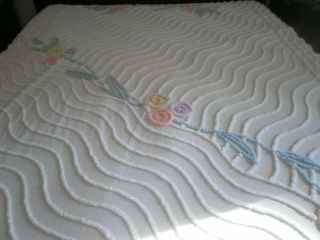 Vintage White Color Floral Design Cotton Chenille Bedspread 93x109 5