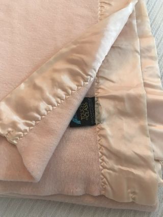 Vtg Fieldcrest Touch of Class Blanket Salmon Pink Acrylic Size 82X91” USA Made 8