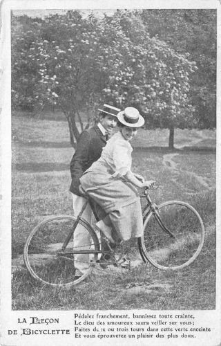 " La Leçon De Bicyclette " Woman Riding Bicycle Ca 1910s French Vintage Postcard