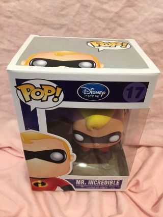 Funko Pop Mr.  Incredible 17 Disney Store Series 2 The Incredibles Vaulted HTF 3