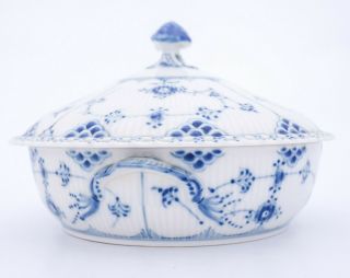 Round Tureen 1128 - Blue Fluted - Royal Copenhagen - Full Lace - 1:st Quality