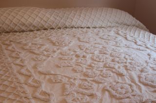 Vintage Cotton Chenille Bedspread White W Fringe 94x108