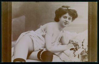 French Full Nude Woman In Bed 1910s Citrate Toning Photo Postcard