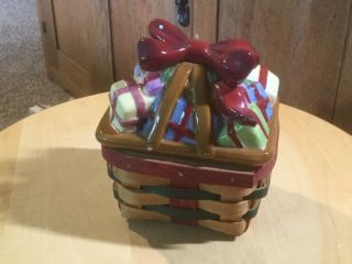 Longaberger 2006 Little Gifts Basket W/ Pottery Lid & Protector.  4 " X3 - 1/2 " X2 "