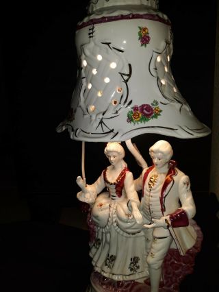 Vtg Ceramic Porcelain Man And Woman Hand Painted Victorian Figurine Lamps