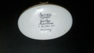 ARTORIA LIMOGES DUBARRY CAT ON PILLOW TRINKET BOX.  NUMBERED 16/1000 S.  L EX COND. 2