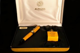 Aurora Optima Sole Yellow Celluloid And Gold Fountain Pen,  Limited Edition.  18k.