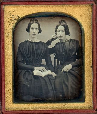 2 Young Women Reading A Book 1840s Daguerreotype Dag