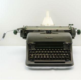 Olympia Typewriter Model Sg1 Deluxe Green 1961 Vintage Made In W.  Germany