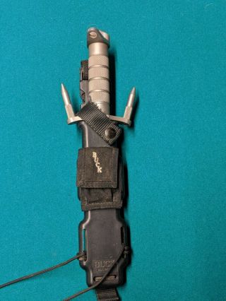 Buck 184 Buckmaster Fixed Blade Survival Knife With Sheath
