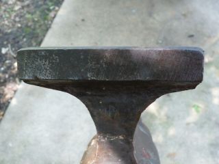 Old Blacksmith/Anvil/Forge 51 lb.  Post Leg Vise w/Very Good 5 