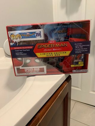 Funko Pop Spider - Man Homecoming: Pop 259 & Blu - Ray Limited - Edition Gift Box 7