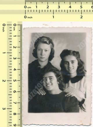 Three Females,  Girls Portrait,  Vintage,  Old Photo Snapshot