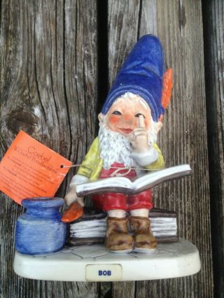 Goebel Gnomes Co - Boy Bob The Bookworm Book Well 510 Tmk 6 - West Germany