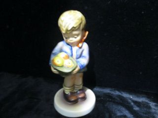 Hummel Goebel Figurine 465 Tmk 7 Gift From A Friend Made In Germany D209 Qq