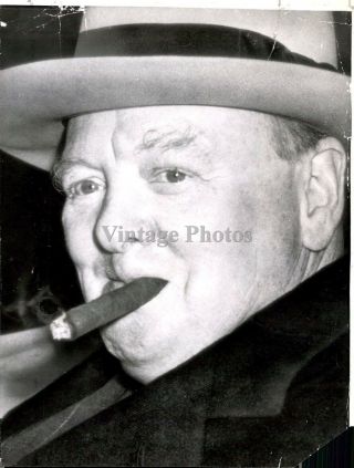 1944 Press Photo Politics Winston Churchill Prime Minister British Writer 7x9