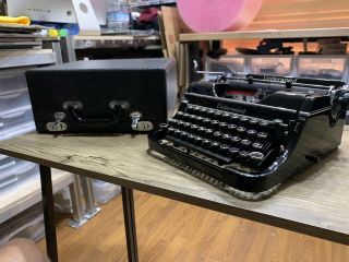See Video 1937 Gloss Black Underwood Champion Portable Typewriter & Case