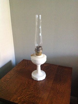 Aladdin Alacite Lincoln Drape Oil Lamp Nu - Type Model B Lox - On Chimney