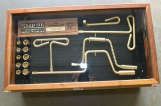 Snap - on Tools 75th Anniversary Award Gold Plated Socket Wrenches Set & Wood Case 2