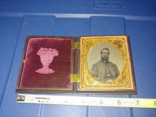 Civil War Soldier Union Soldier Ambrotype In Thermoplastic Case Vg Shape