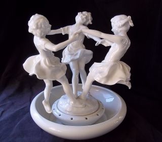 Hutschenreuther Porcelain 3 Girls Dancing " May Dance " By Tutter Flower Frog Base