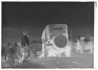 BOYS & RICKENBACKER AUTO - 4 WHEEL BRAKES NOB HILL,  SAN FRANCISCO 1923 Negative 2
