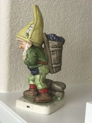 GOEBEL CO BOY GNOME “Sid the Vintner” statue figure 1982 - 7 3/4” Tall 2