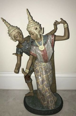 Lladro Thai Couple Dancing Handmade Porcelain Figurine Spain 21” Tall