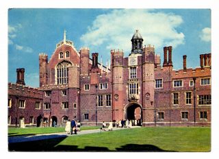 Hampton Court Palace Middlesex Postcard England Anne Boleyn 