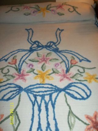 Vintage Chenille Bedspread White/blue Flower Basket 88x105 Full