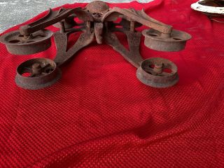 Antique Cast Iron Wood Beam Hay Trolley Barn Pulley BOSS STRICKLERS 5