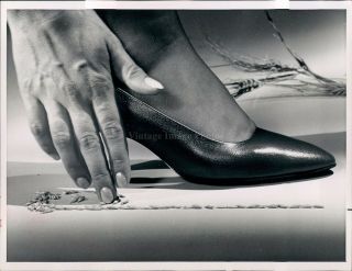 1966 Photo Woman Hand Painted Nails High Heel Shoe Wheat Stalk Kernels