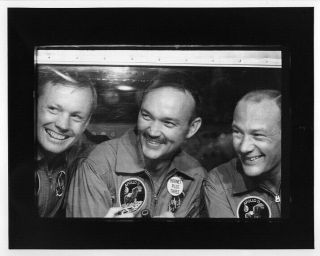 Apollo 11 / Orig Nasa 8x10 Press Photo - Astronauts Aboard Uss Hornet