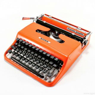 15 Off Orange Olivetti Pluma 22 - Vintage Portable Typewriter