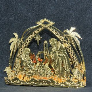 Danbury 2011 Annual Gold Christmas Ornament Away In A Manger