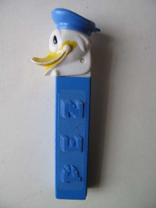 Donald Duck Pez Dispenser Austria 2.  6 Vintage No Feet Nr