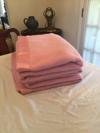 Vtg Acrylic Blanket Pink Queen 89 " L X 92 " W Nylon Binding Soft Beacon