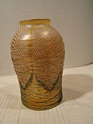 Durand Pull Feather Art Glass Shade Threaded Decoration