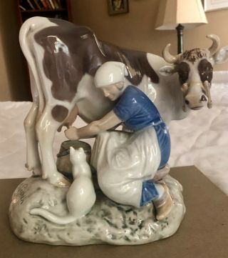 B&g Bing & Grondahl Porcelain Maiden Milking Cow Figurine Signed By Alex Locher.