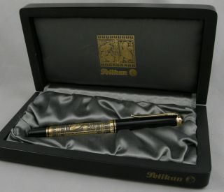 Pelikan M900 Toledo Vermeil Fountain Pen - 18ct Nib - 1980 